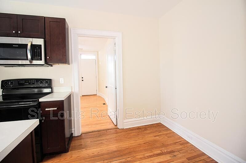 1st image of 2241 California Ave APT 1S