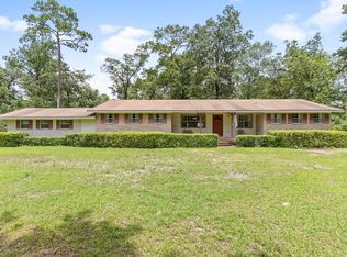 49 Lonesome Rd, Crawfordville, FL 32327