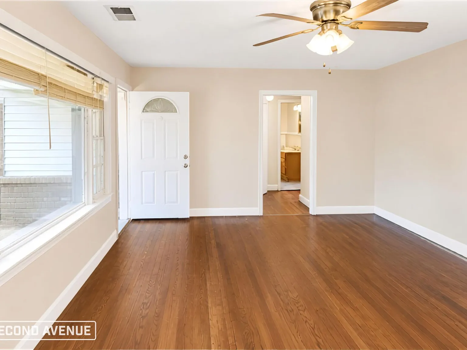 3 bed, 2.0 bath, 1482 sqft, $1,150 — Photo 2