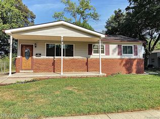 4957 Walker St, Wayne, MI 48184