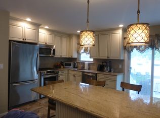 65 Ebony St, Staten Island, NY 10306