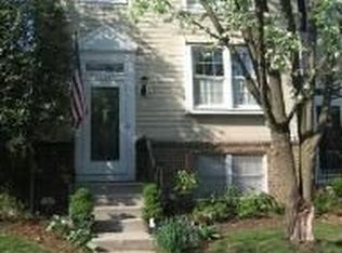 13221 Custom House Ct, Fairfax, VA 22033
