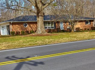 902 McCoy Rd, Reidsville, NC 27320