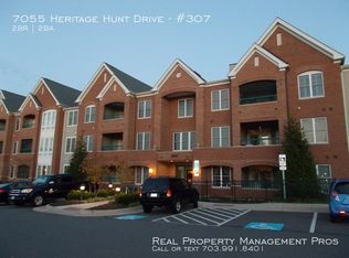 7055 Heritage Hunt Dr APT 307, Gainesville, VA 20155