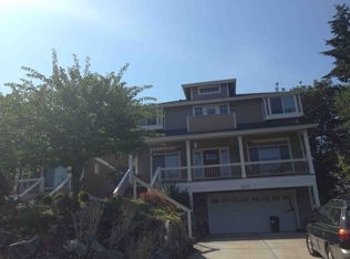 3017 NE 97th St, Seattle, WA 98115