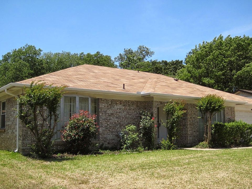 1st image of 2513 Meadow Creek Dr