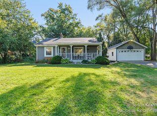 8286 Vinton Ave NW, Sparta, MI 49345