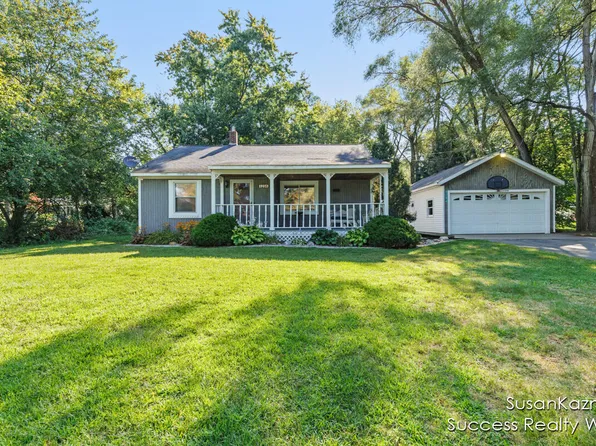 8286 Vinton Ave NW, Sparta, MI 49345