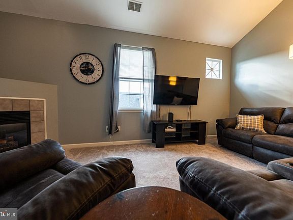2nd image of 5000 Hollington Dr Unit 301