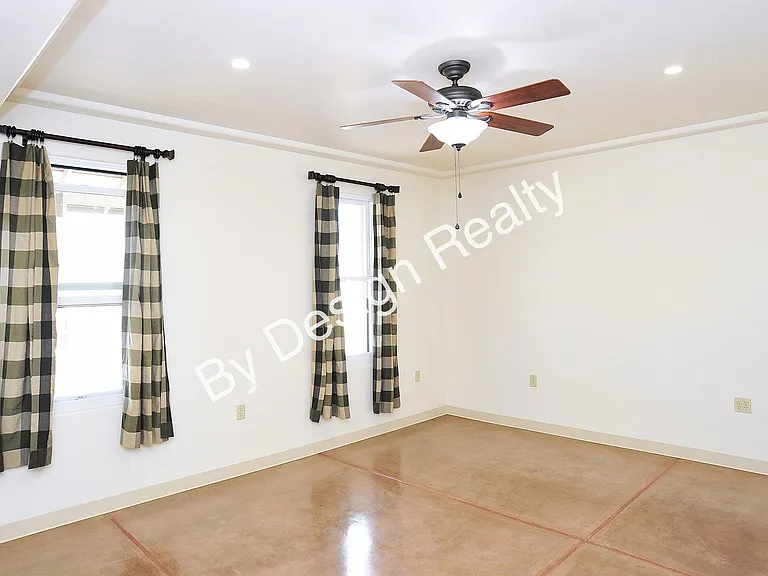 1040 E Halcyon Rd — Photo 12
