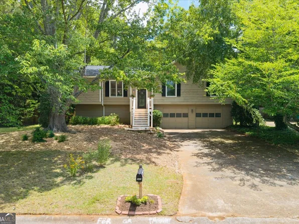 4886 Raven Way NE, Marietta, GA 30066