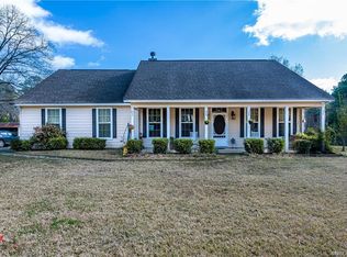 544 Red Strong Rd, Frierson, LA 71027