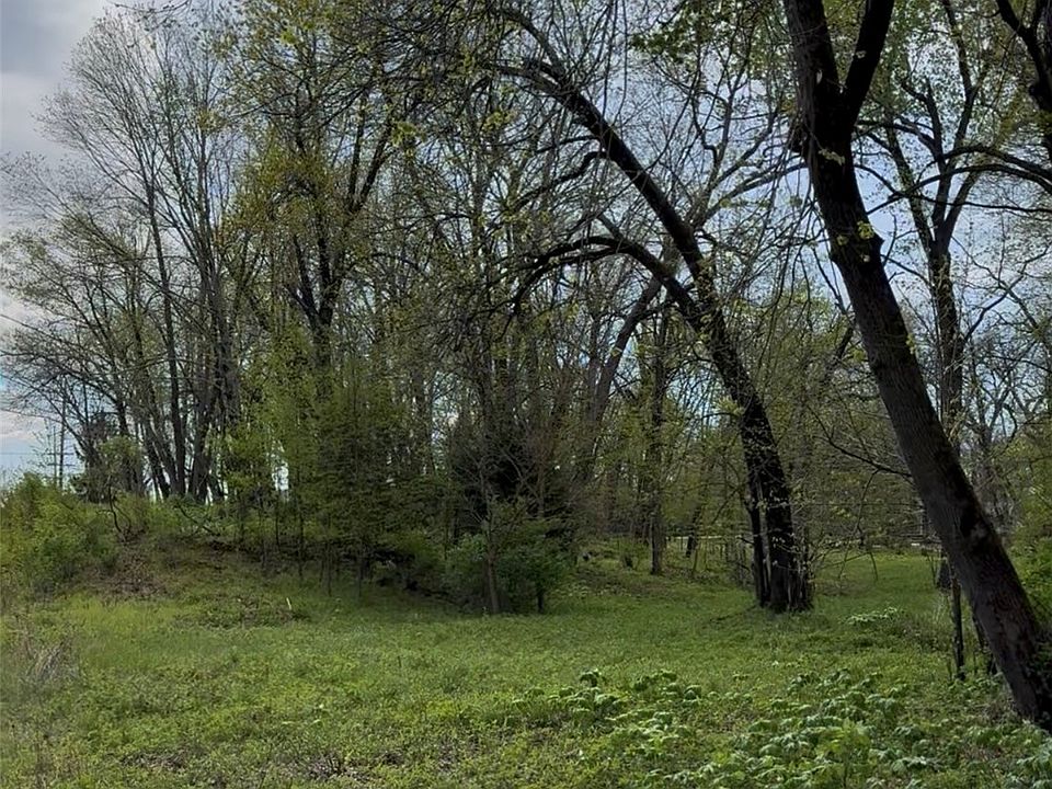 2nd image of 5834 Timber Creek Rd