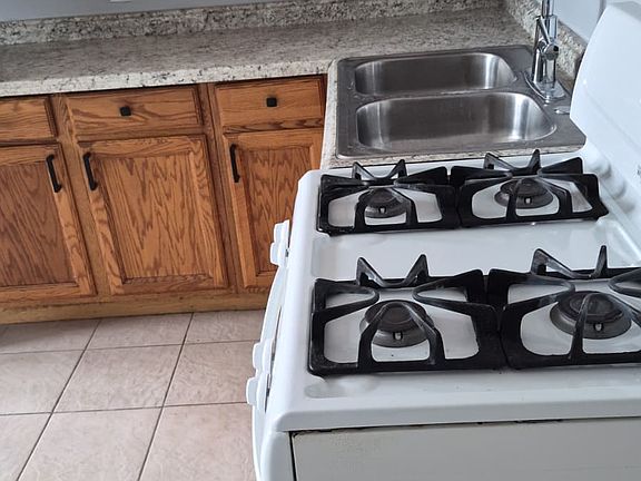 5th image of 1555 S Millard Ave APT 3R