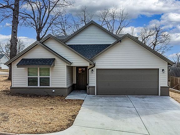 5th image of 1312 Hummingbird Ln