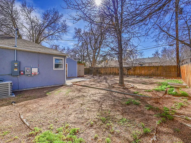 2317 De Soto Rd — Photo 28