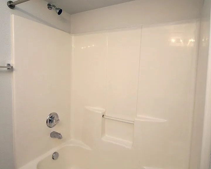 683 NE 162nd Ave — Photo 21