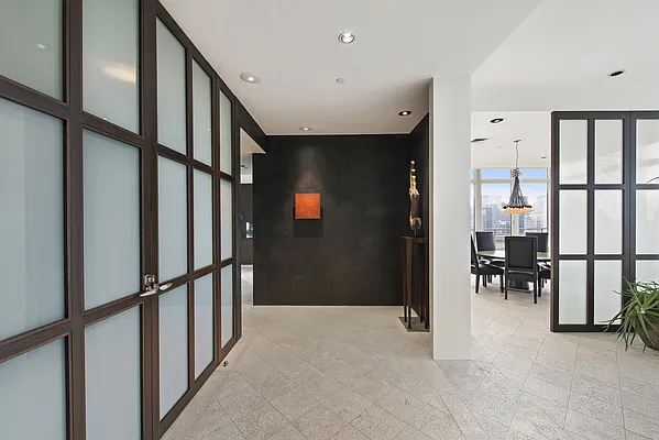 Sold by Nest Seekers International | media 30