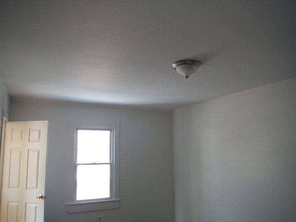 4th image of 4502 E 60th St