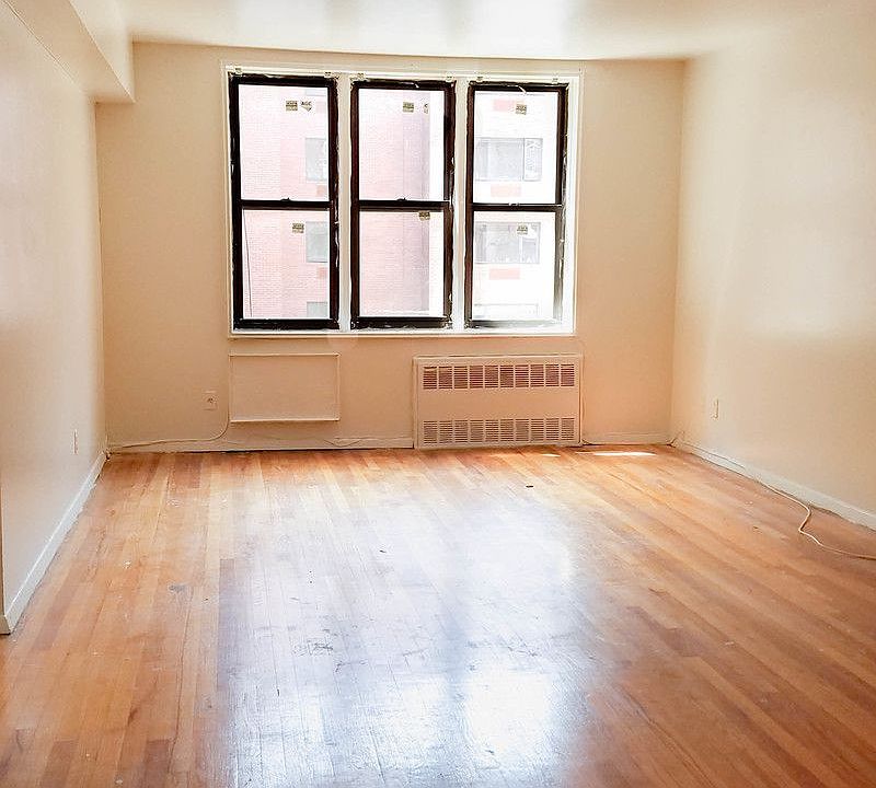 1st image of 490 New York Ave APT 2D