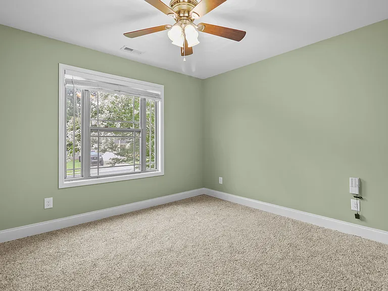 128 Sycamore Hill Dr — Photo 9