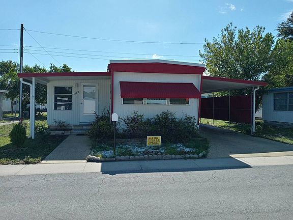 3rd image of 249 Jasper St Lot 137