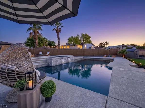 5865 Egan Crest Dr, Clark County, NV 89149