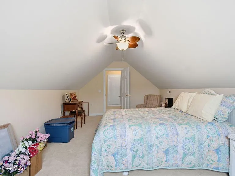 5006 Carleton Dr #113 — Photo 29