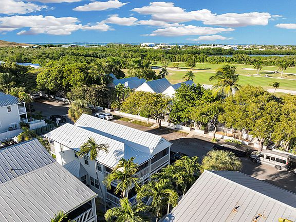 4th image of 1 Spoonbill Way