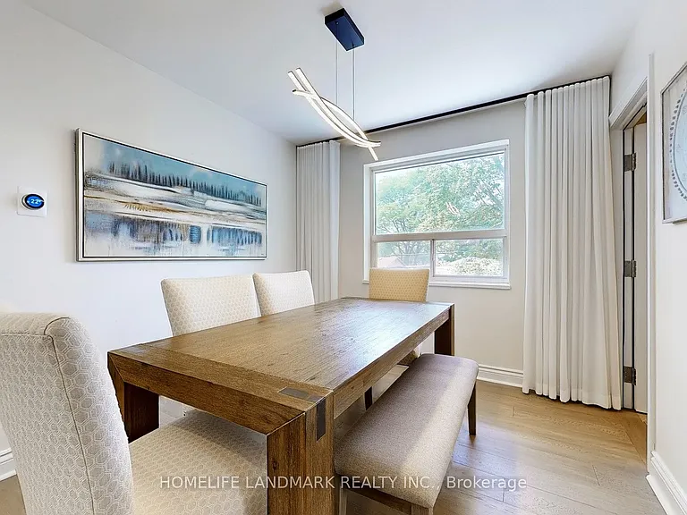 30 Paperbirch Dr — Photo 5