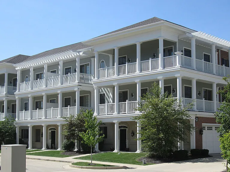 Solana Apartments — Photo 8