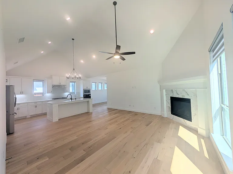 15532 Fringe Tree Rd — Photo 3