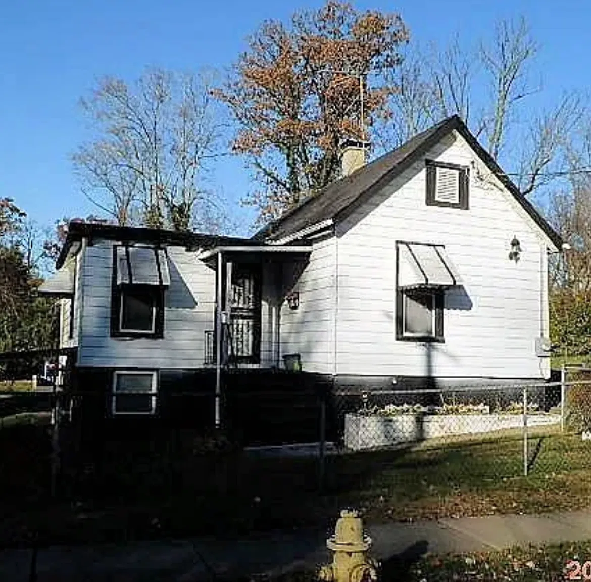 2 bed, 760 sqft, $1,195 — Photo 1