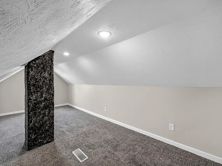 20830 Trebec Ave — Photo 21