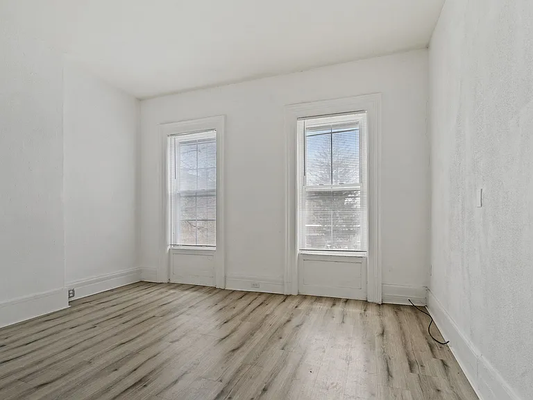 21 Myrtle Ave #1 — Photo 5