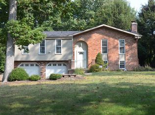 101 Lyndon Ln, Baden, PA