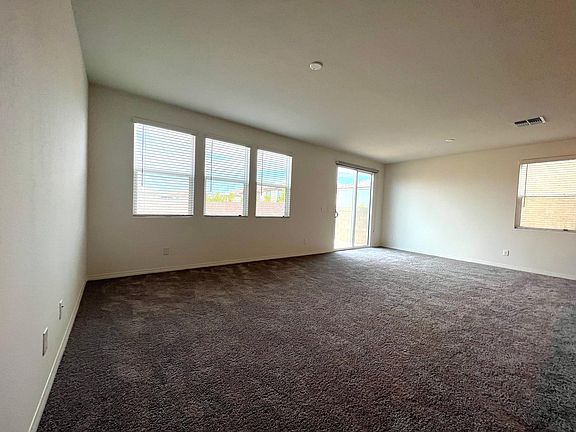 3rd image of 3448 Iris Ave