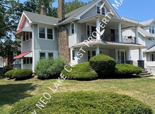 1296 Nicholson Ave, Lakewood, OH 44107