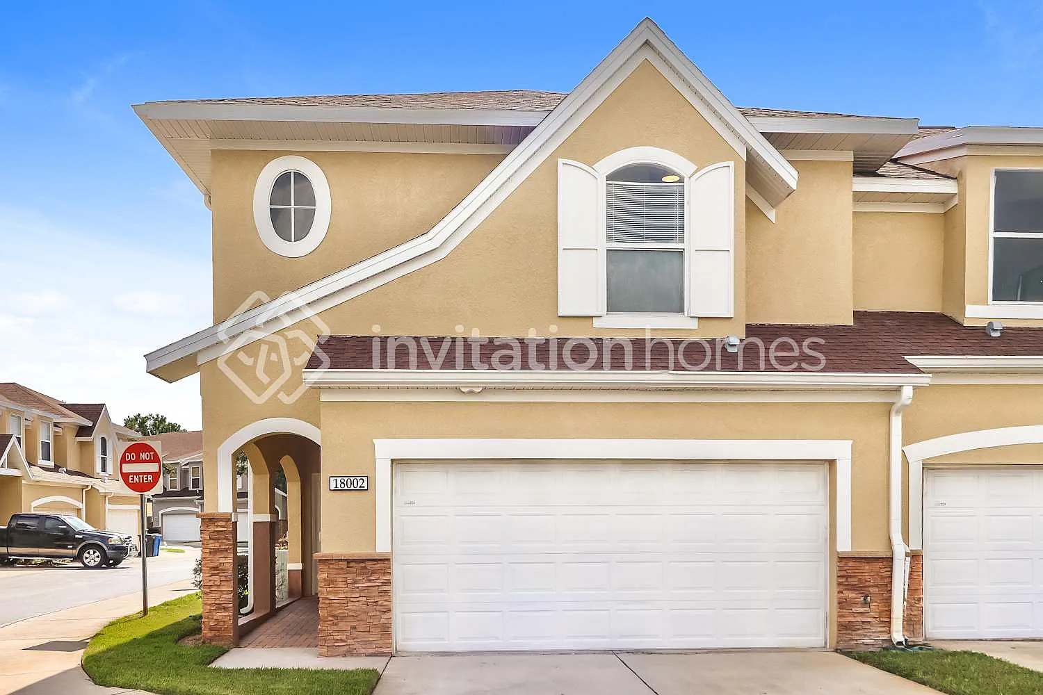 18002 Majestic Kings Pl Tampa, FL 33647 — Photo 1