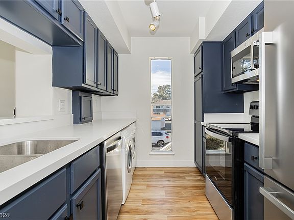 4th image of 2838 Geary Pl Unit 4018