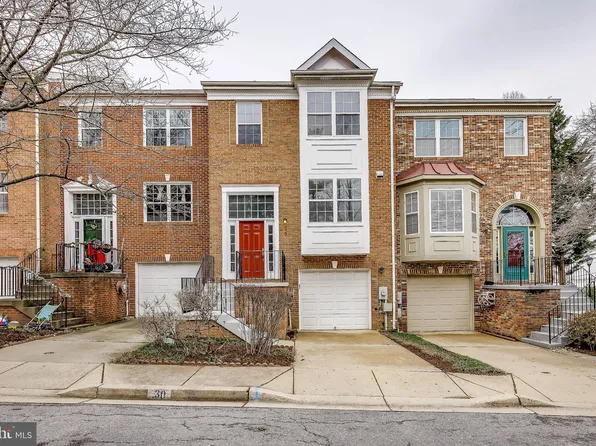30 Carriage Walk Ct, Gaithersburg, MD 20879