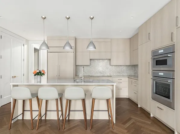 225 W 86th St APT 407, New York, NY 10024