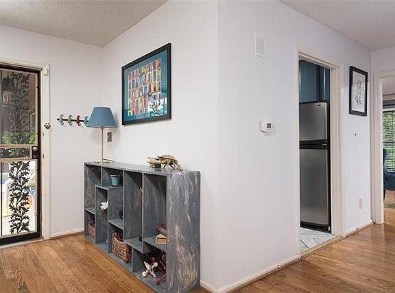 4th image of 10266 Cedarbrooke Ln