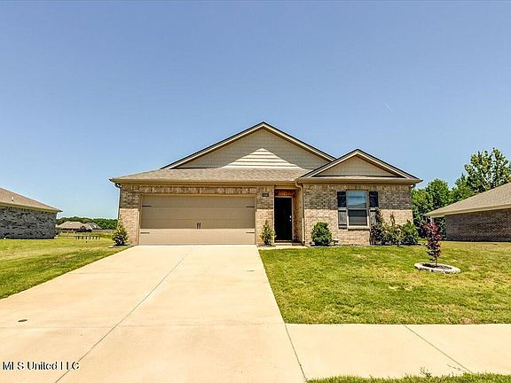 2nd image of 5268 Alpine Dr