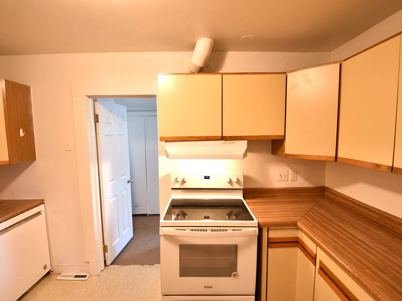 3 bed, $3,495 — Photo 1