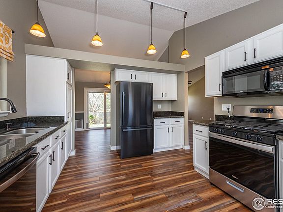3rd image of 183 Maplewood Dr