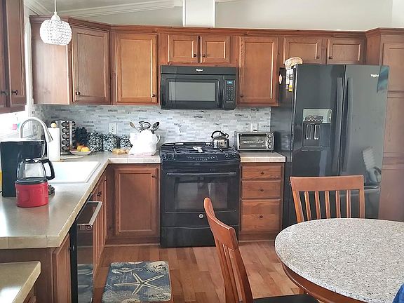 2nd image of 703 Fresh Pond Ave Unit 137