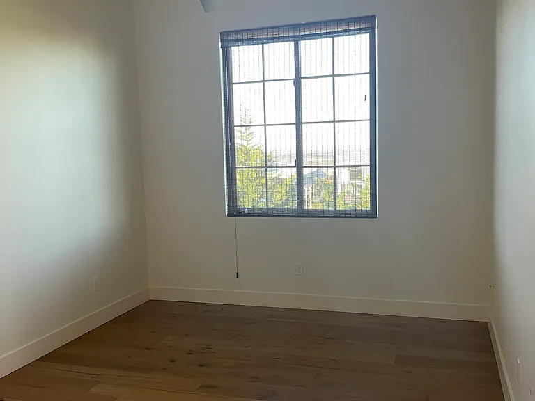480 Del Mar — Photo 10