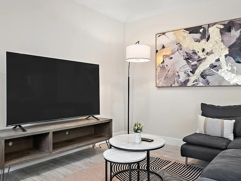 1811 E Raymond St #B — Photo 4