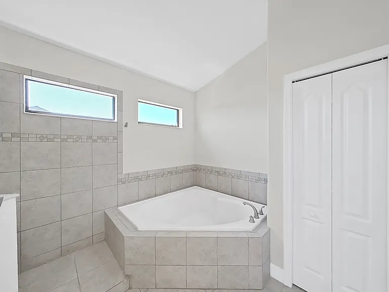 10615 Mistflower Ln — Photo 6